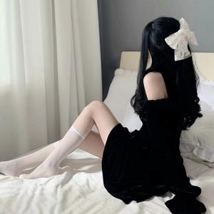 老师把学生带回家做爱视频大全
